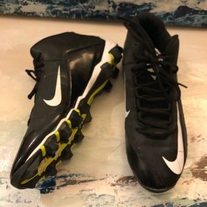Boy's Nike Alpha Football Shoes in Black Size 10